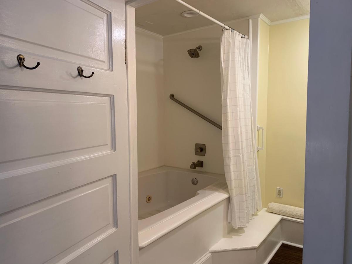 كولومبيا Chesnut Cottage Inn Bed & Breakfast المظهر الخارجي الصورة